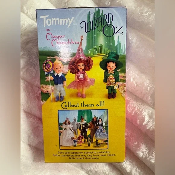 Tommy as Mayor Munchkin Doll from the Wizard of Oz Collection - Picture 2 of 2